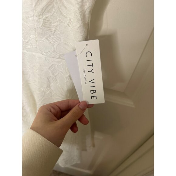 City Vibe Ivory Lace Sleeveless Mini Dress With Floral Pattern Size 1 Adjustable - Picture 6 of 9